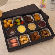 Picnic Pastry Box Picnic Pastry Box